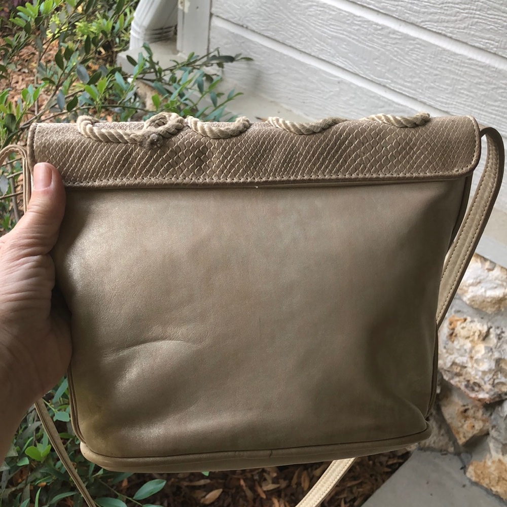 Vintage JENNY TEE Elegant Pewter Metallic Leather Shoulder Bag - Picture 4 of 12